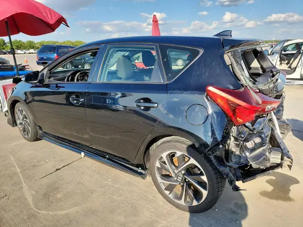 JTNKARJE4HJ525861 2017 TOYOTA COROLLA - Image 2