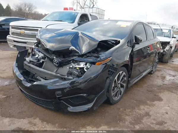 JTNKARJE4HJ534818 2017 TOYOTA COROLLA - Image 2