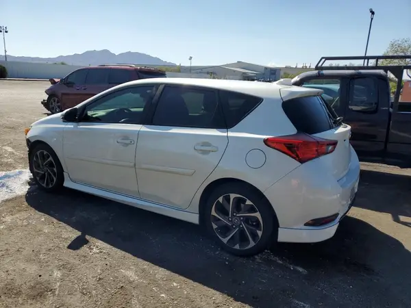 JTNKARJE4HJ542868 2017 TOYOTA COROLLA - Image 2