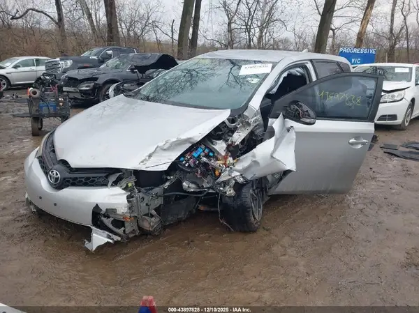 JTNKARJE4HJ543499 2017 TOYOTA COROLLA - Image 2