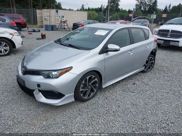 JTNKARJE4HJ543678 2017 TOYOTA COROLLA - Image 2