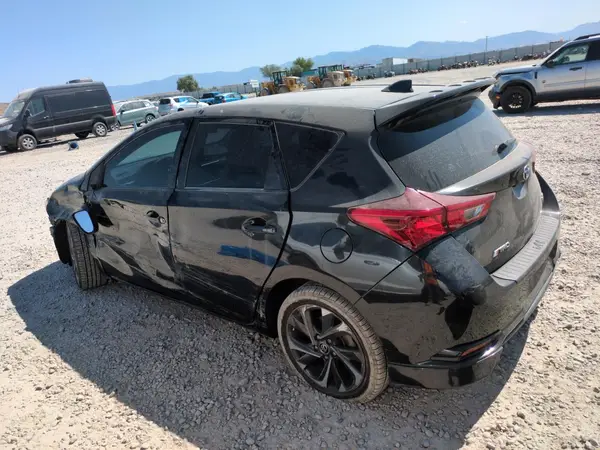 JTNKARJE4HJ548976 2017 TOYOTA COROLLA - Image 2