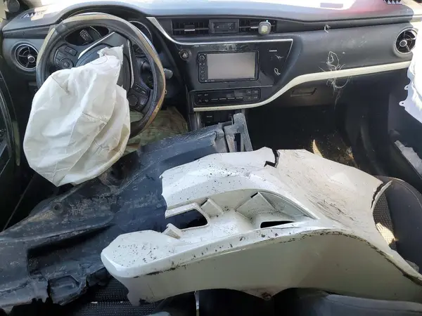 JTNKARJE4JJ553794 2018 TOYOTA COROLLA - Image 8