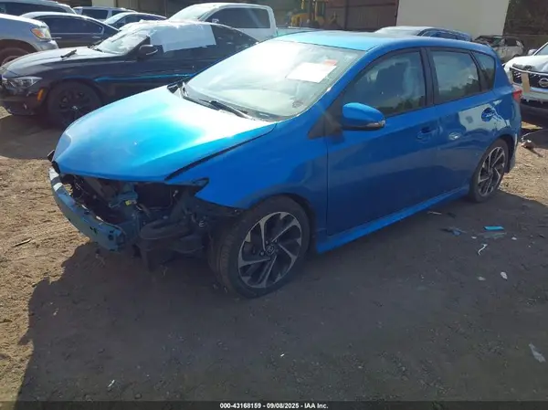 JTNKARJE4JJ554766 2018 TOYOTA COROLLA - Image 2