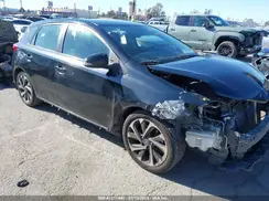 JTNKARJE4JJ557568 2018 TOYOTA COROLLA