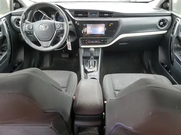 JTNKARJE4JJ557733 2018 TOYOTA COROLLA - Image 8