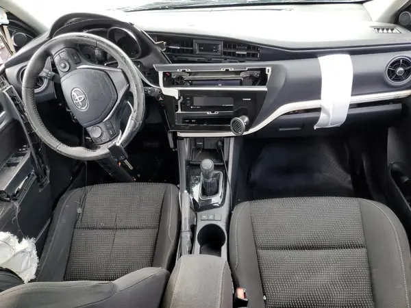 JTNKARJE4JJ558333 2018 TOYOTA COROLLA - Image 8