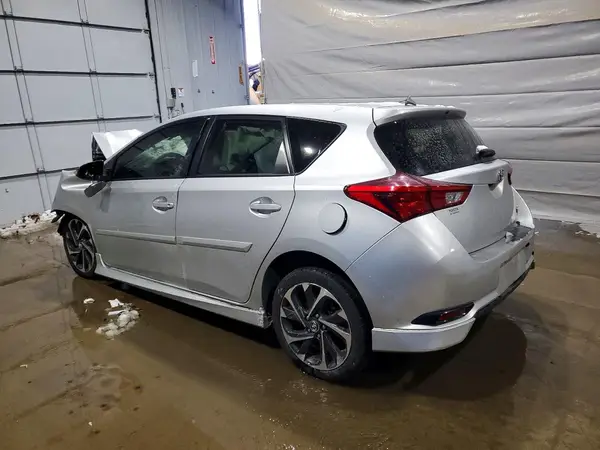 JTNKARJE4JJ562138 2018 TOYOTA COROLLA - Image 2