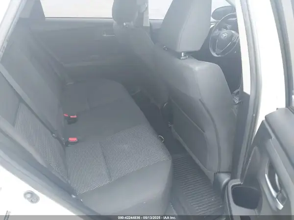 JTNKARJE4JJ563046 2018 TOYOTA COROLLA - Image 8