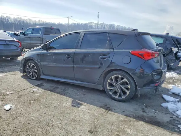 JTNKARJE4JJ564035 2018 TOYOTA COROLLA - Image 2