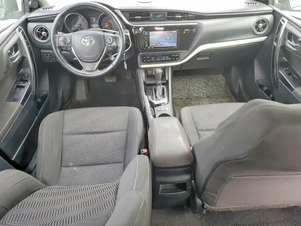 JTNKARJE4JJ564598 2018 TOYOTA COROLLA - Image 8