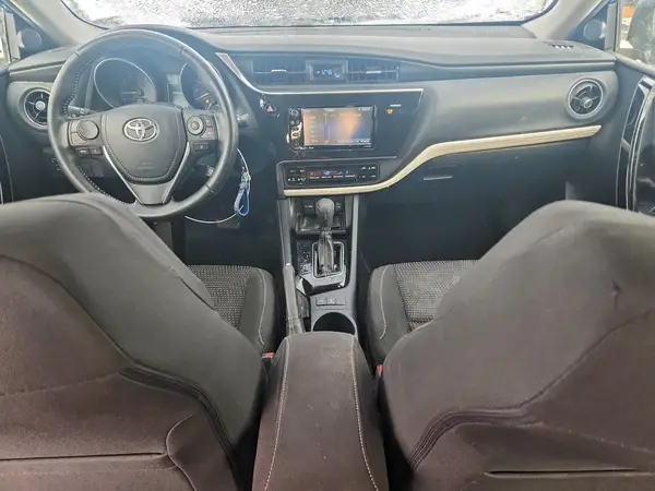 JTNKARJE4JJ565072 2018 TOYOTA COROLLA - Image 8