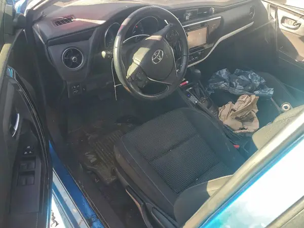 JTNKARJE4JJ565220 2018 TOYOTA COROLLA - Image 8