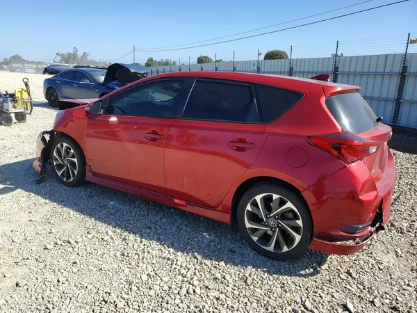 JTNKARJE4JJ570742 2018 TOYOTA COROLLA - Image 2