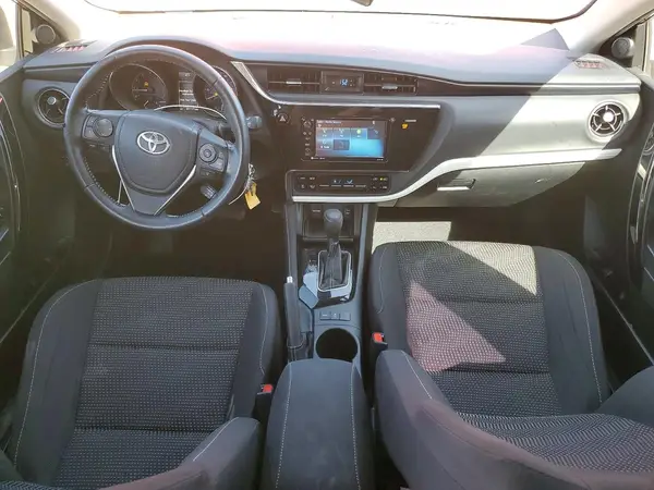 JTNKARJE4JJ570742 2018 TOYOTA COROLLA - Image 8