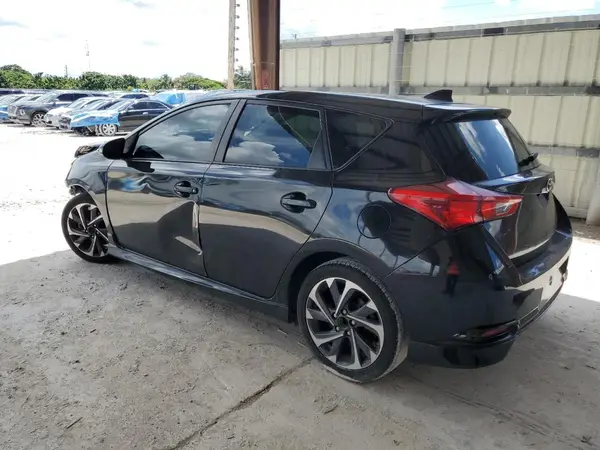JTNKARJE4JJ571163 2018 TOYOTA COROLLA - Image 2