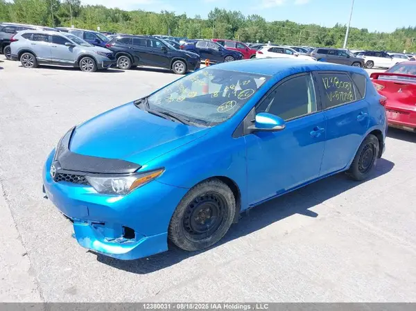 JTNKARJE4JJ571728 2018 TOYOTA COROLLA - Image 2