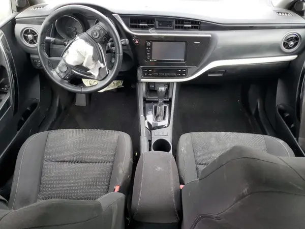 JTNKARJE4JJ573138 2018 TOYOTA COROLLA - Image 8