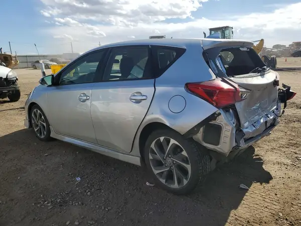 JTNKARJE4JJ573334 2018 TOYOTA COROLLA - Image 2