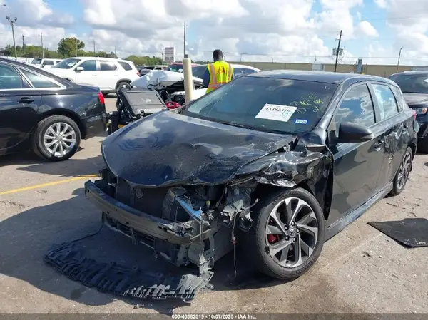 JTNKARJE5HJ526100 2017 TOYOTA COROLLA - Image 2