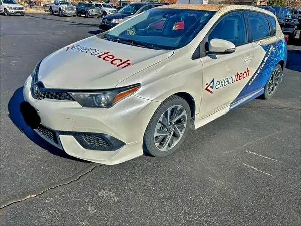 JTNKARJE5HJ527599 2017 TOYOTA COROLLA - Image 2
