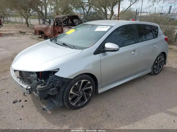 JTNKARJE5HJ532141 2017 TOYOTA COROLLA - Image 2