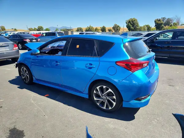 JTNKARJE5HJ536156 2017 TOYOTA COROLLA - Image 2