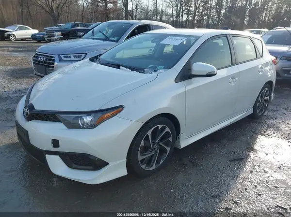 JTNKARJE5HJ536402 2017 TOYOTA COROLLA - Image 2