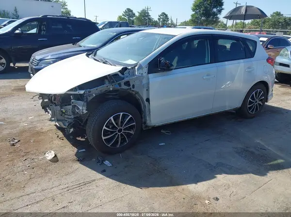 JTNKARJE5HJ546184 2017 TOYOTA COROLLA - Image 2