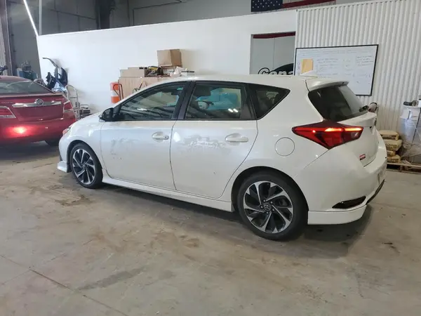 JTNKARJE5HJ546296 2017 TOYOTA COROLLA - Image 2