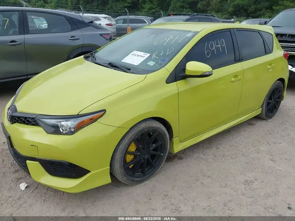 JTNKARJE5HJ546783 2017 TOYOTA COROLLA - Image 2