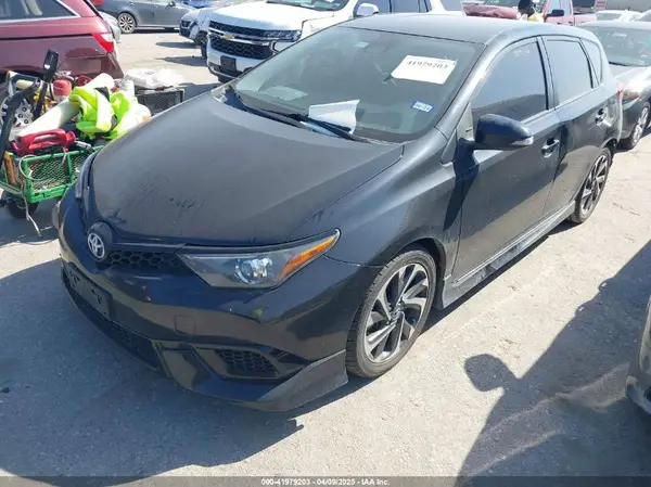 JTNKARJE5HJ547304 2017 TOYOTA COROLLA - Image 2