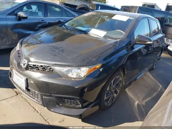 JTNKARJE5HJ550185 2017 TOYOTA COROLLA - Image 2