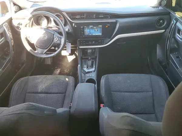 JTNKARJE5JJ554596 2018 TOYOTA COROLLA - Image 8