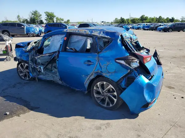 JTNKARJE5JJ554677 2018 TOYOTA COROLLA - Image 2