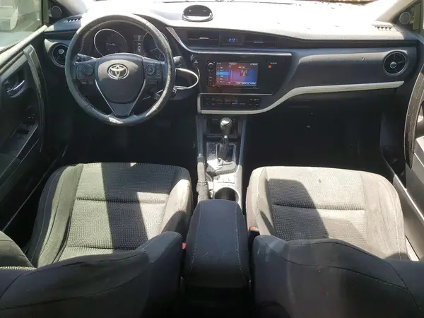 JTNKARJE5JJ556414 2018 TOYOTA COROLLA - Image 8