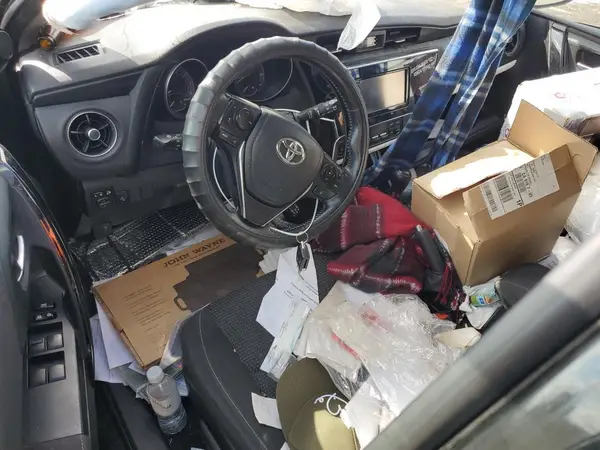 JTNKARJE5JJ560222 2018 TOYOTA COROLLA - Image 8