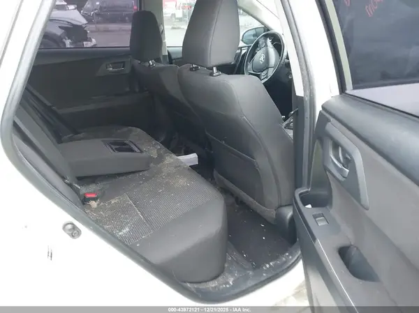JTNKARJE5JJ560575 2018 TOYOTA COROLLA - Image 8