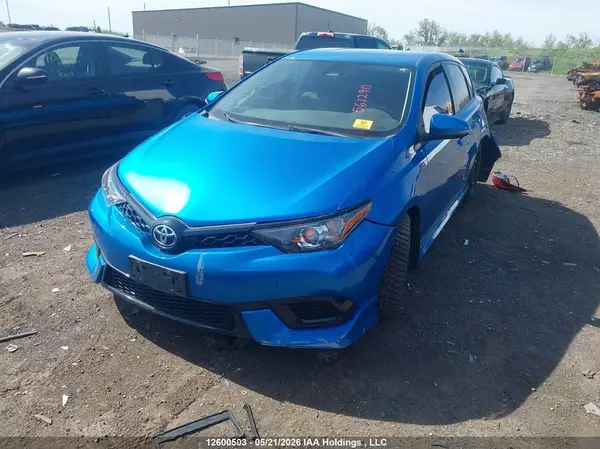 JTNKARJE5JJ561290 2018 TOYOTA COROLLA - Image 2
