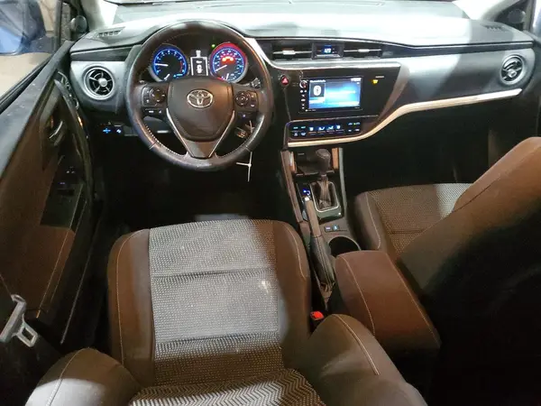 JTNKARJE5JJ562486 2018 TOYOTA COROLLA - Image 8