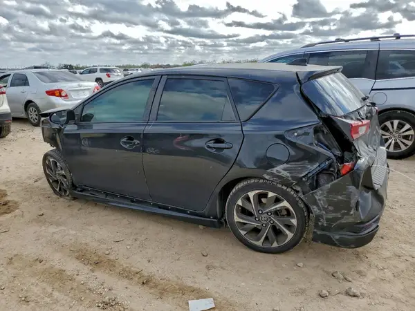 JTNKARJE5JJ563105 2018 TOYOTA COROLLA - Image 2
