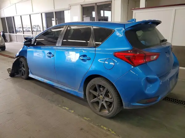 JTNKARJE5JJ563900 2018 TOYOTA COROLLA - Image 2