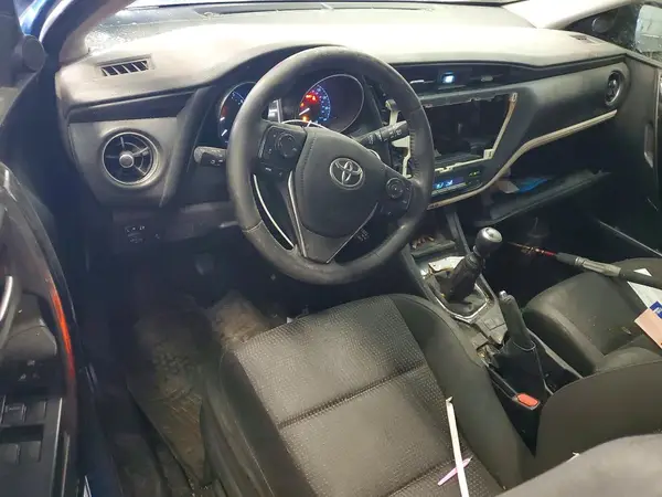 JTNKARJE5JJ563900 2018 TOYOTA COROLLA - Image 8