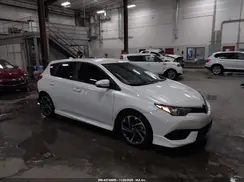 JTNKARJE5JJ564965 2018 TOYOTA COROLLA