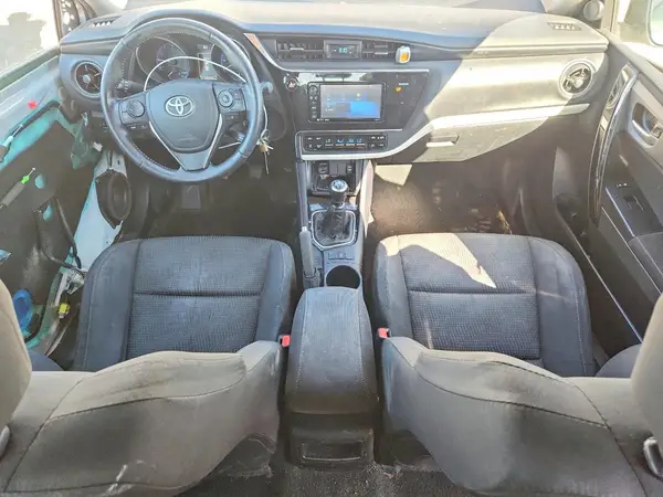 JTNKARJE5JJ566103 2018 TOYOTA COROLLA - Image 8