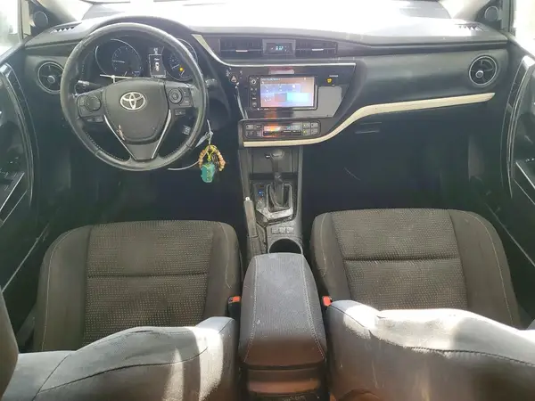 JTNKARJE5JJ566201 2018 TOYOTA COROLLA - Image 8