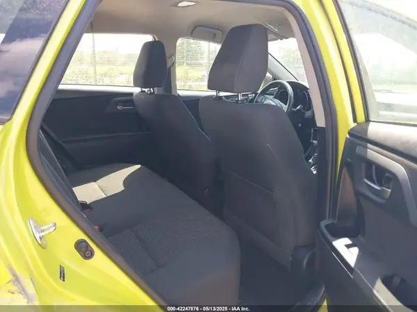 JTNKARJE5JJ569079 2018 TOYOTA COROLLA - Image 8