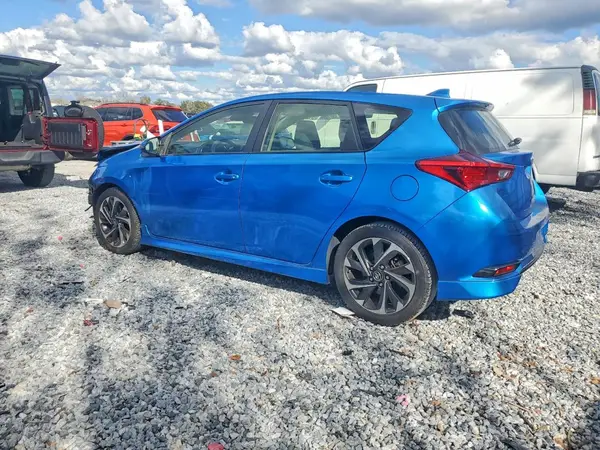 JTNKARJE5JJ571799 2018 TOYOTA COROLLA - Image 2