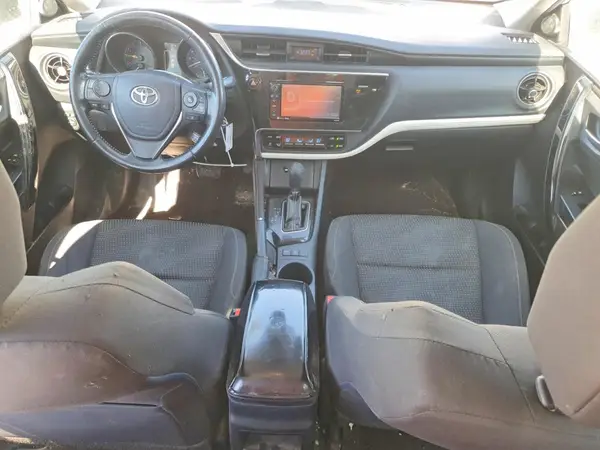 JTNKARJE5JJ572760 2018 TOYOTA COROLLA - Image 8