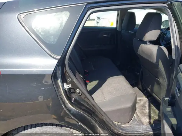JTNKARJE5JJ572788 2018 TOYOTA COROLLA - Image 8